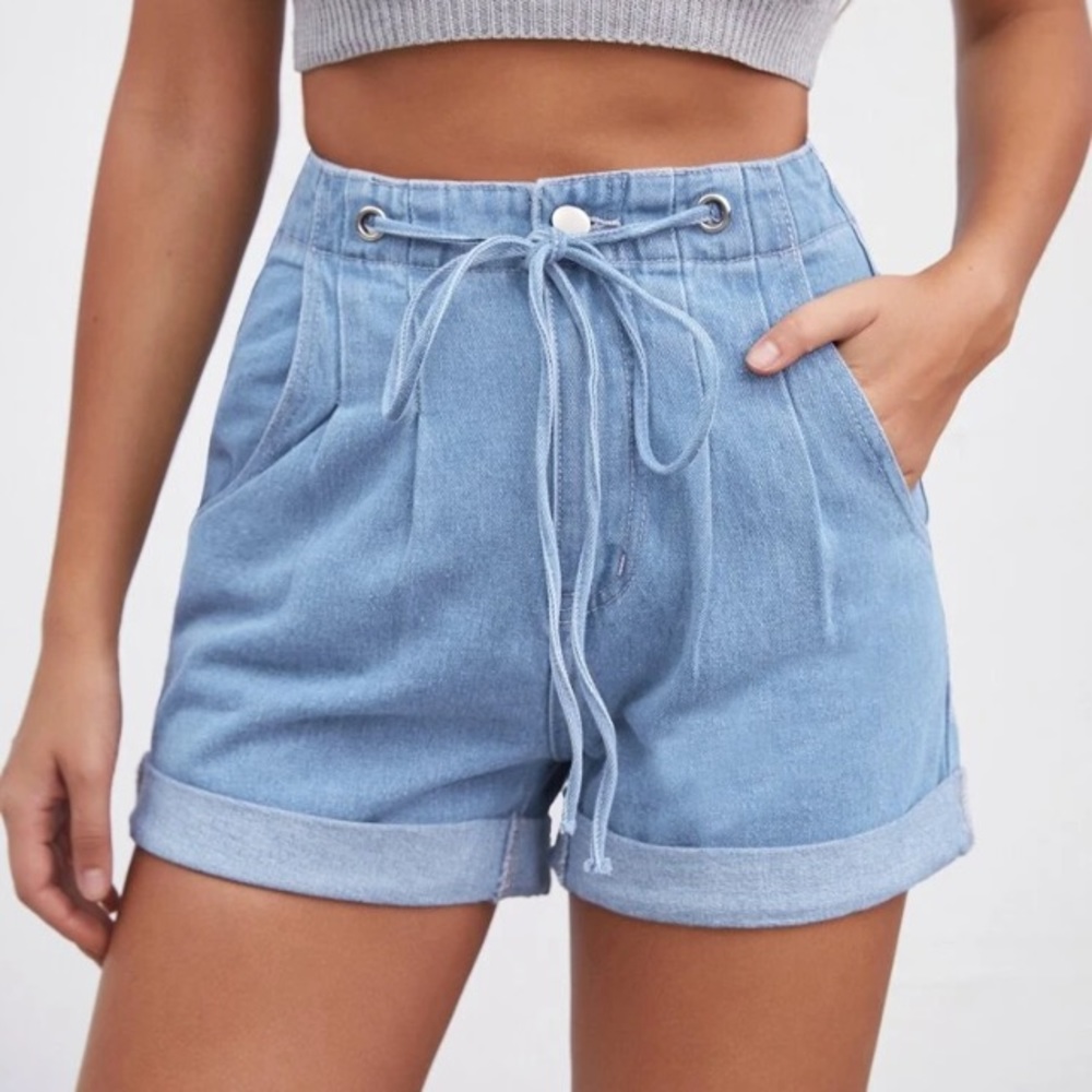 NWOT Cuffed Hem Denim Shorts